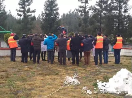 六盘水艾滋病人口_六盘水师范学院(3)
