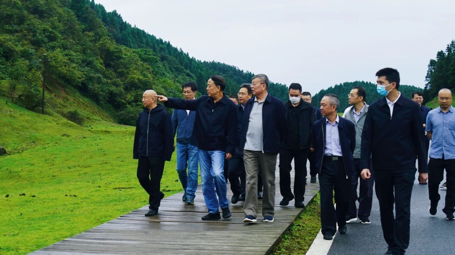 f0bf5d6a6cc935f70241602cc278a0df.jpg f0bf5d6a6cc935f70241602cc278a0df.jpg