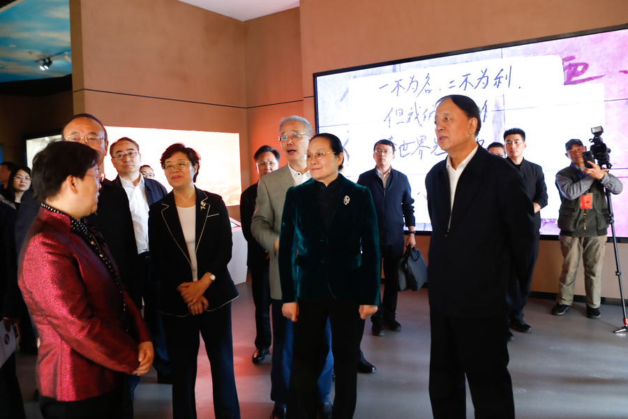 1000096773.jpg 1000096773.jpg