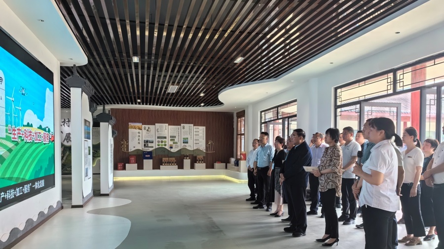 1000098025.jpg 1000098025.jpg