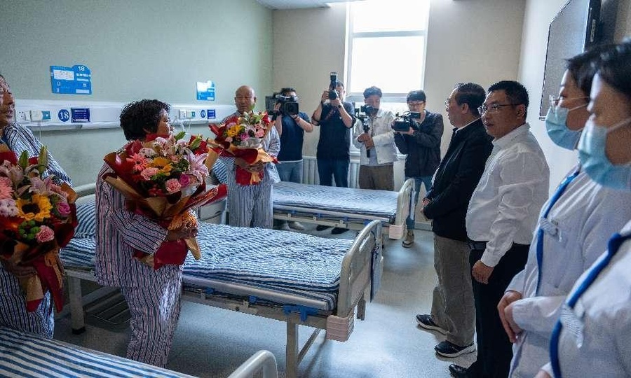 1000100795.jpg 1000100795.jpg