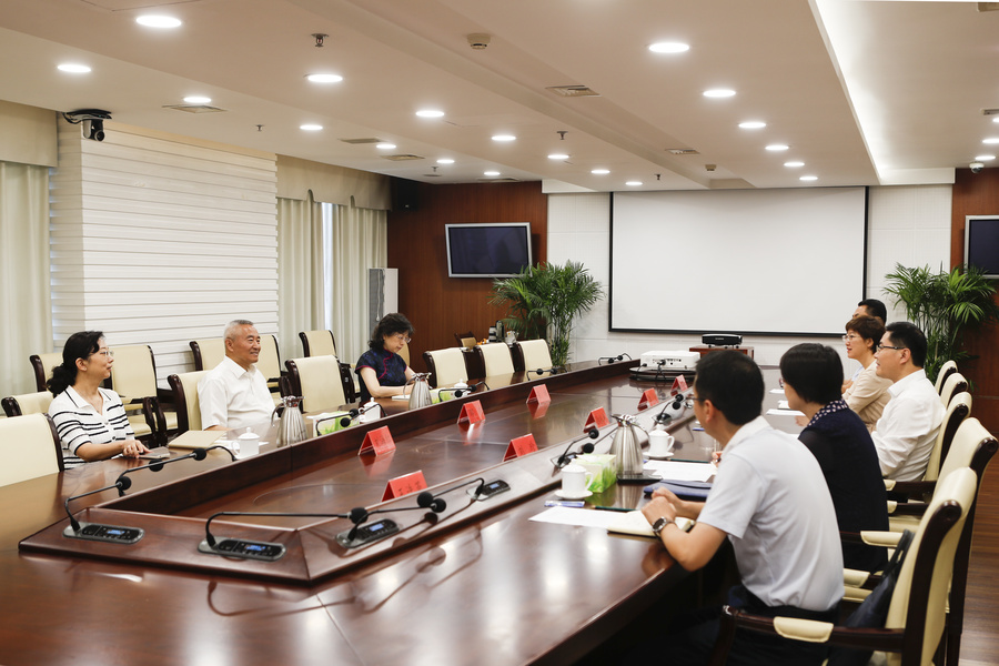 1000111180.jpg 1000111180.jpg