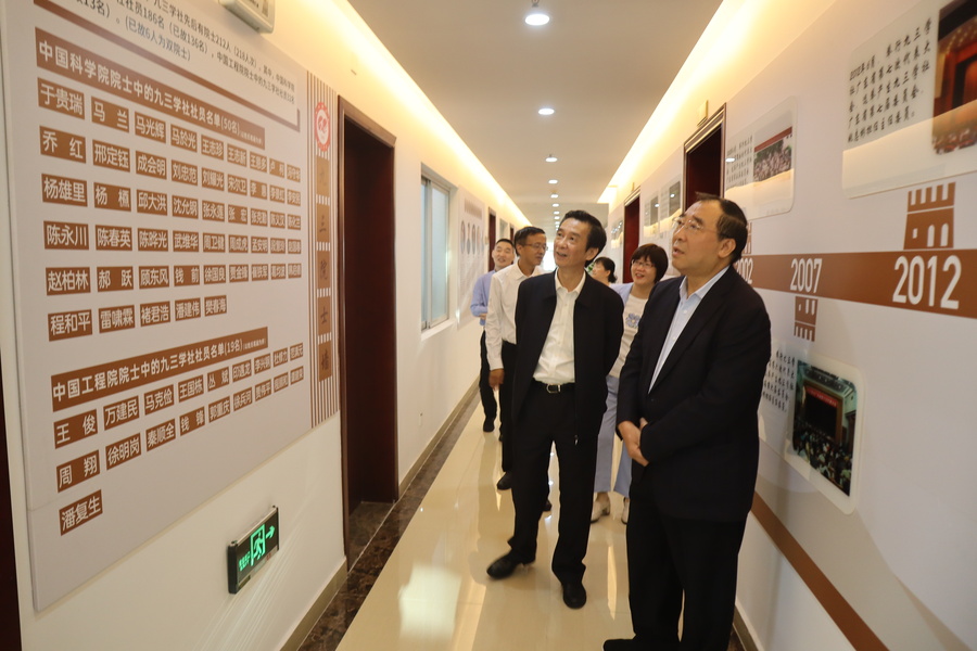 1000125603.jpg 1000125603.jpg