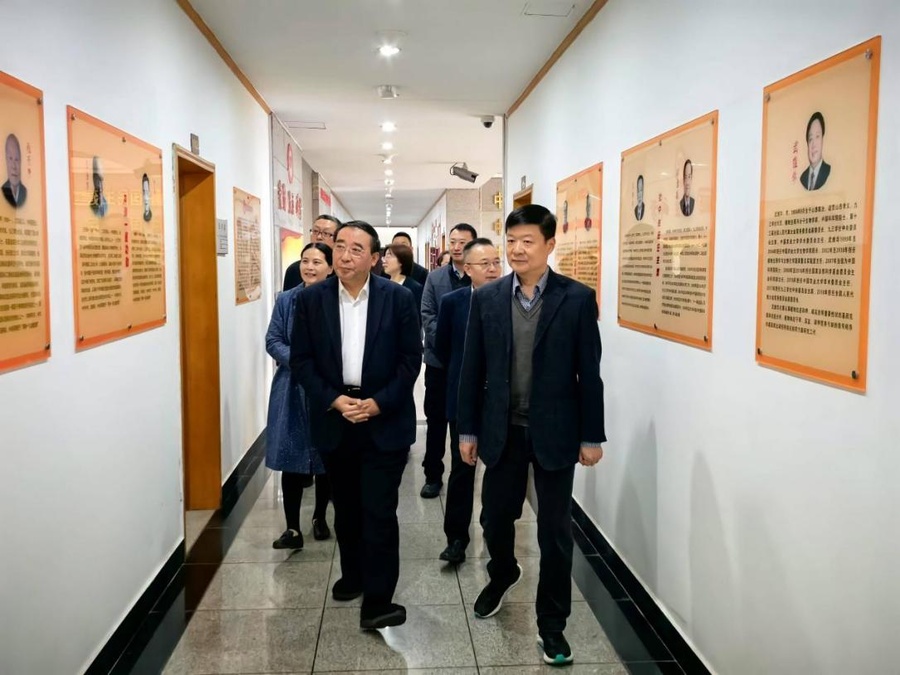 1000134323.jpg 1000134323.jpg