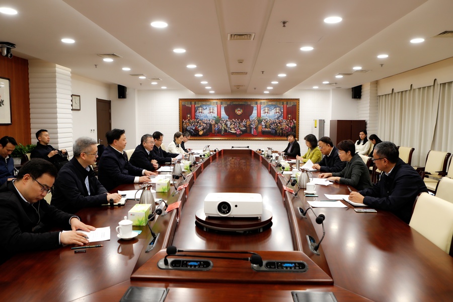 1000134983.jpg 1000134983.jpg