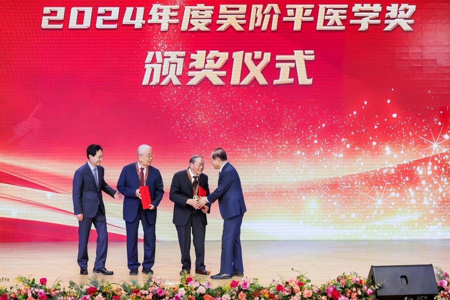 1000135580.jpg 1000135580.jpg