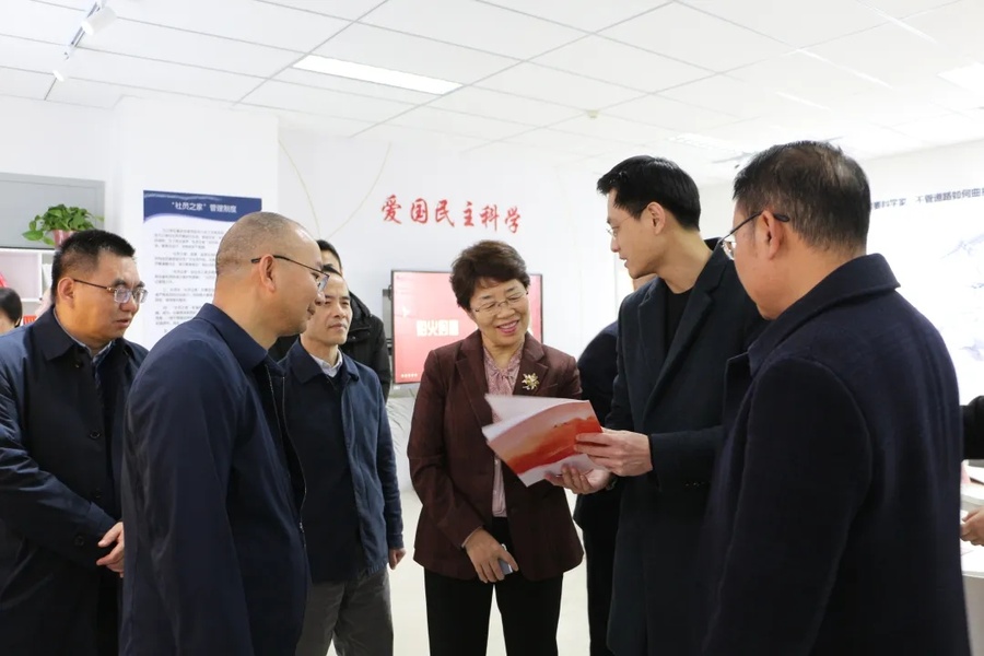 1000140003.jpg 1000140003.jpg